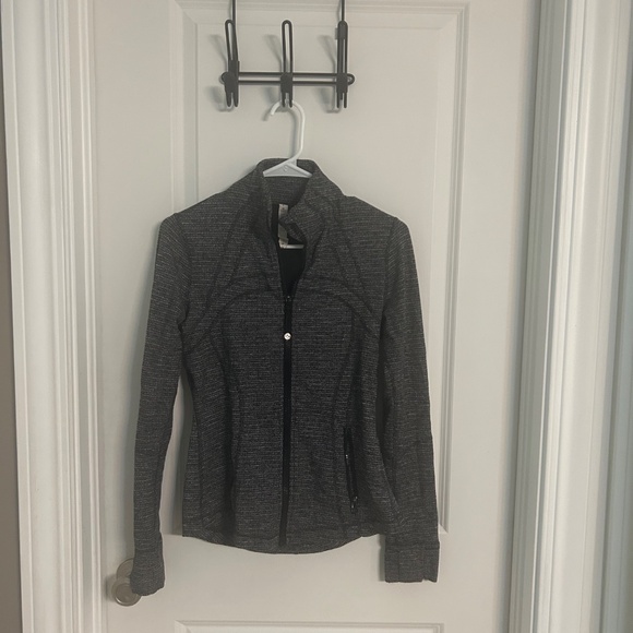 Lululemon Define Jacket - Picture 3 of 5
